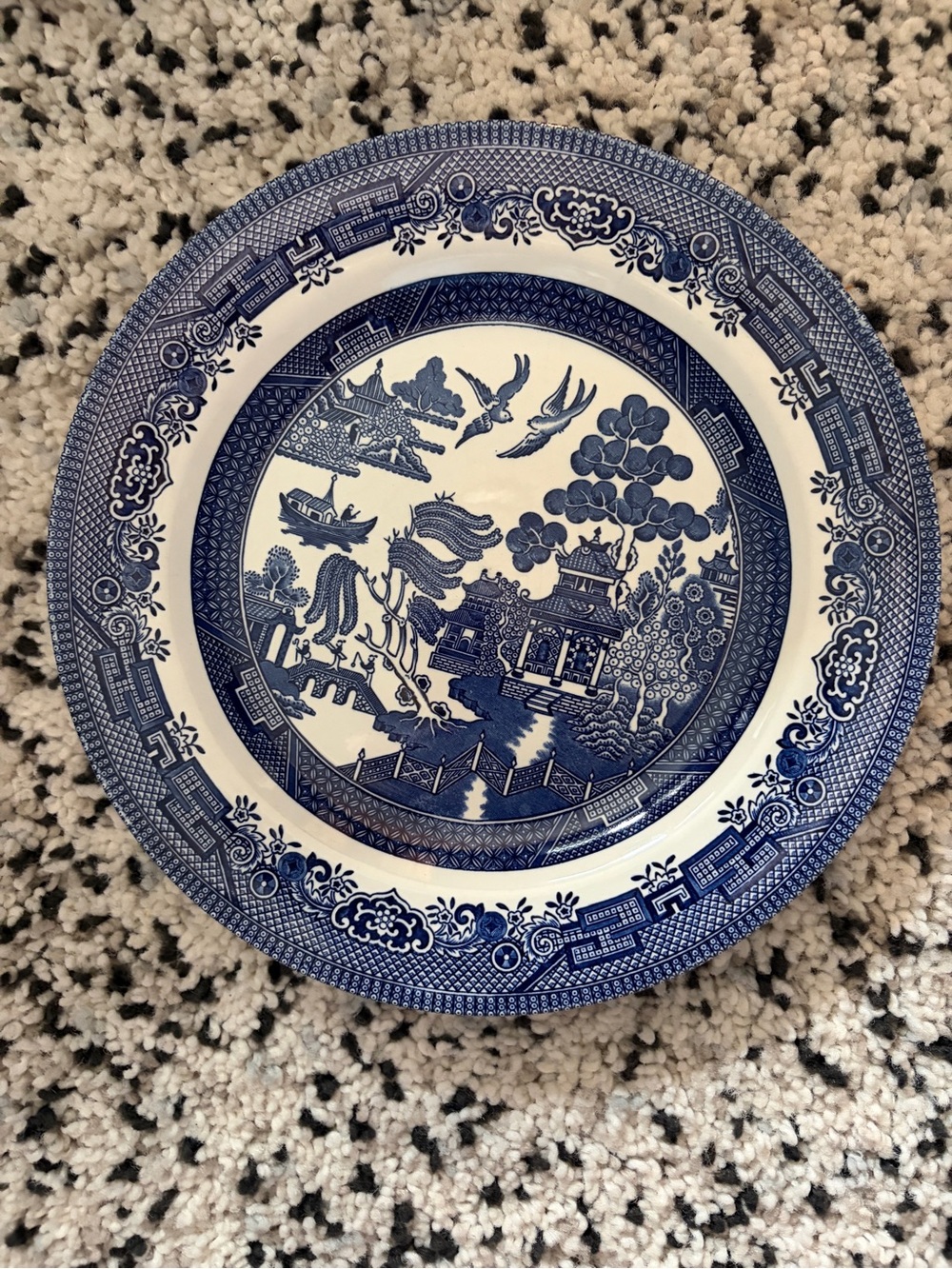 Vintage Churchill Blue Willow Dinner Plate 10.25” Made in England